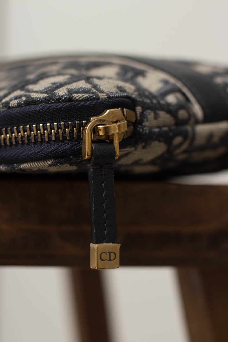 Travel Kit Blue Dior Oblique Jacquard – STYLISHTOP